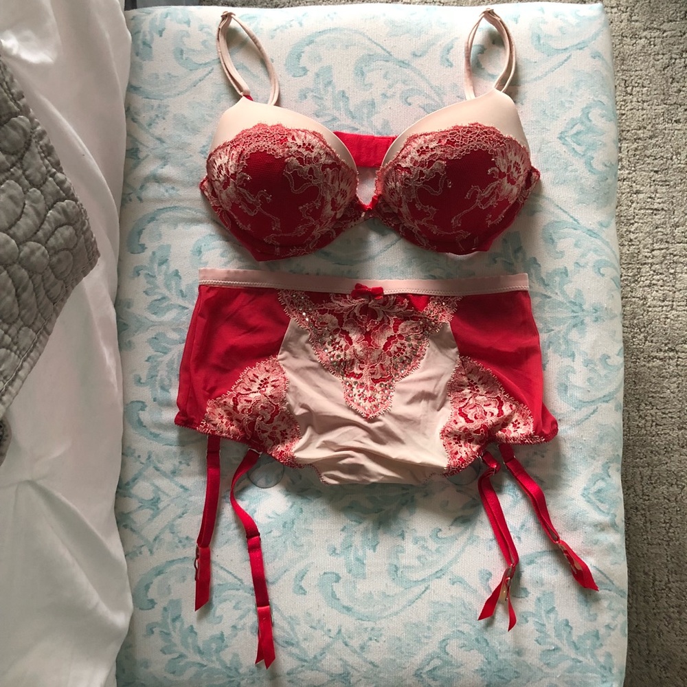Valentines VS lingerie ❤️